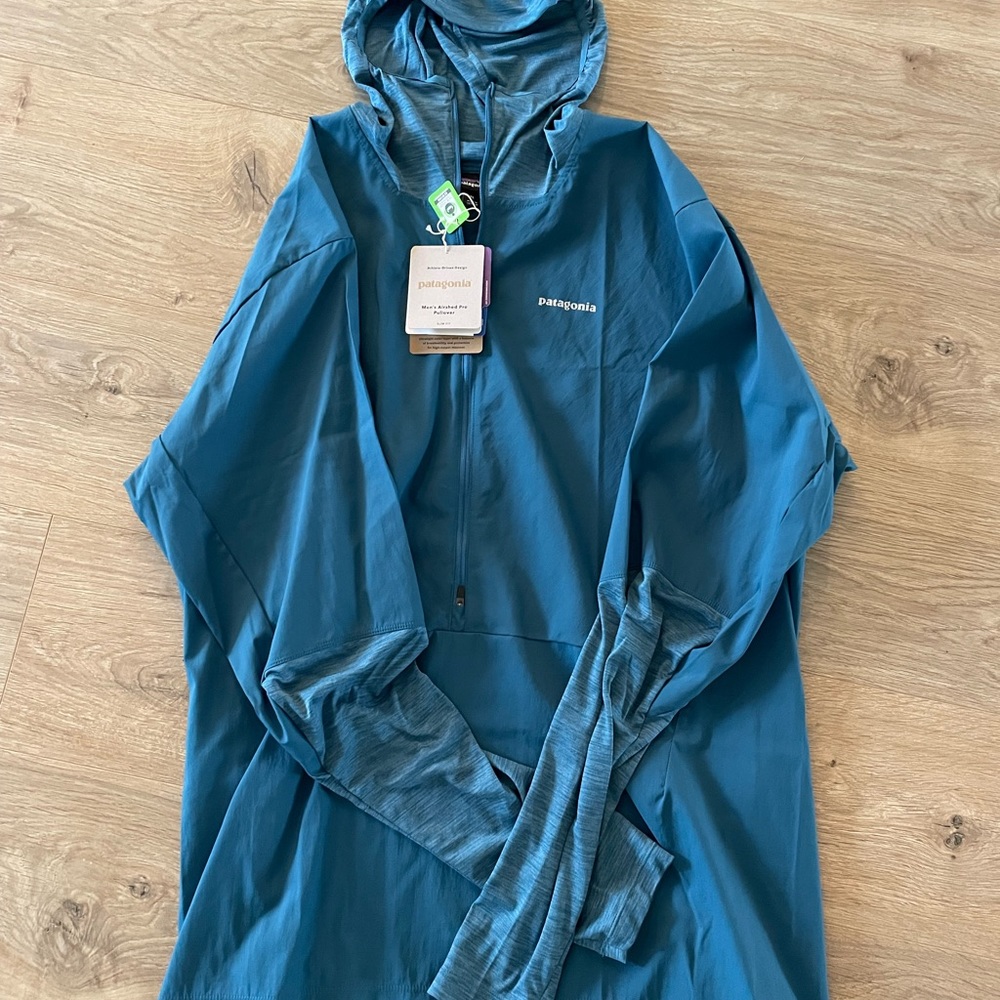 Patagonia men's airshed pro pullover